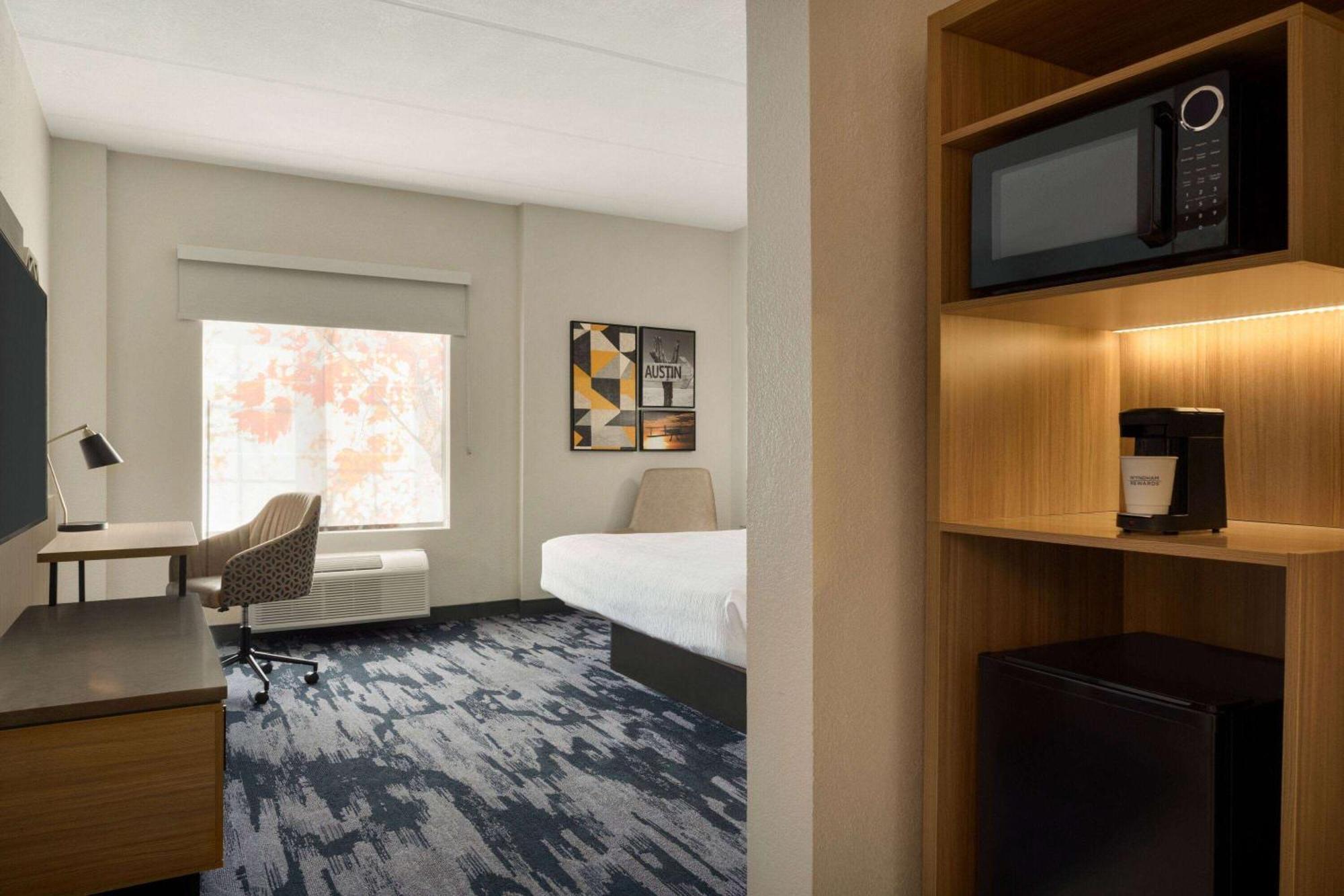 La Quinta By Wyndham Austin Southwest Hotel Buitenkant foto