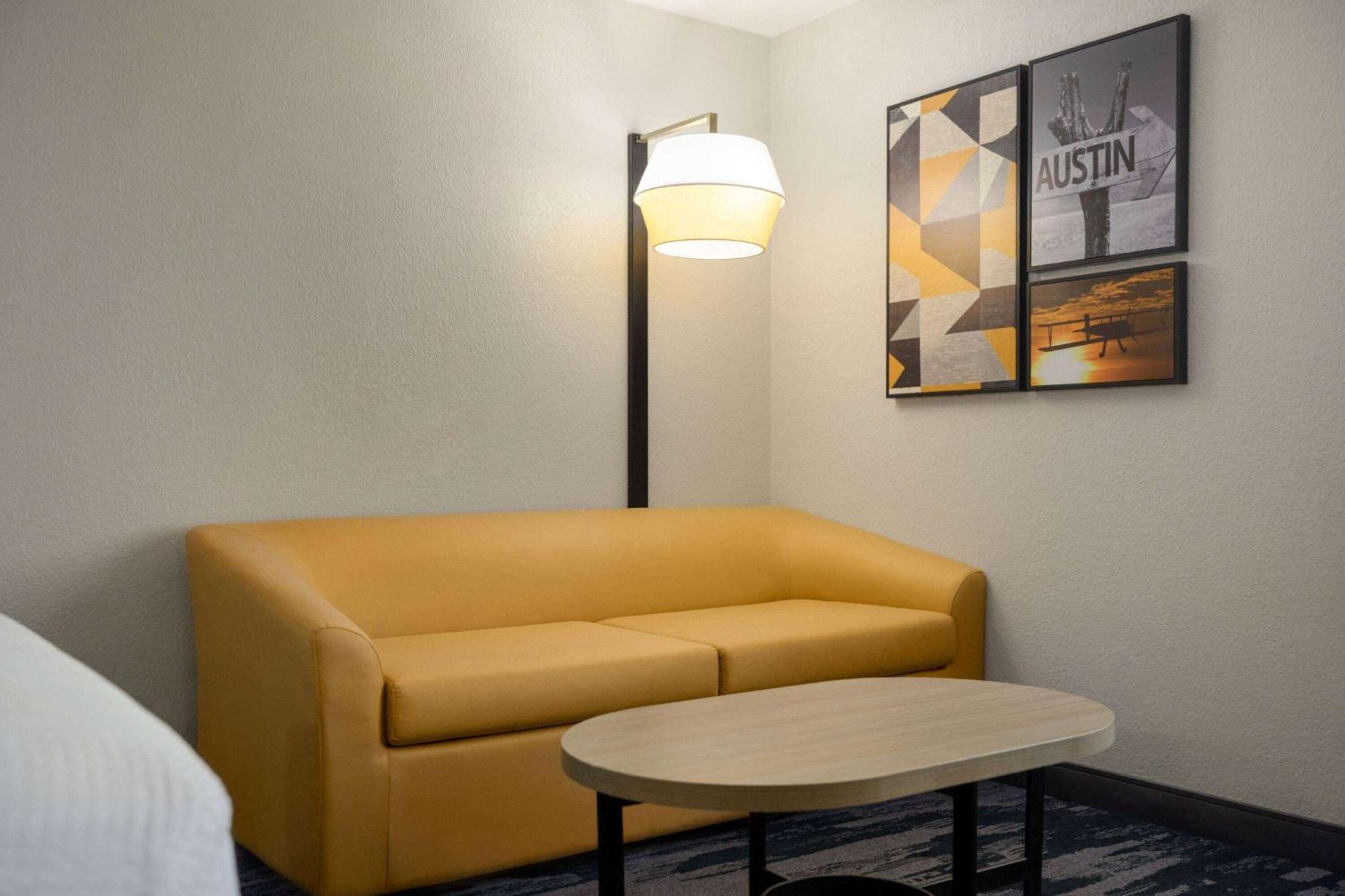 La Quinta By Wyndham Austin Southwest Hotel Buitenkant foto